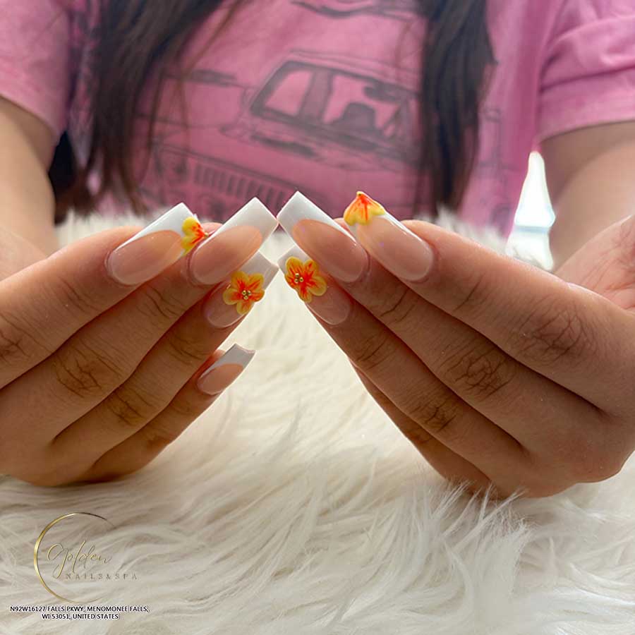 Golden Nails & Spa